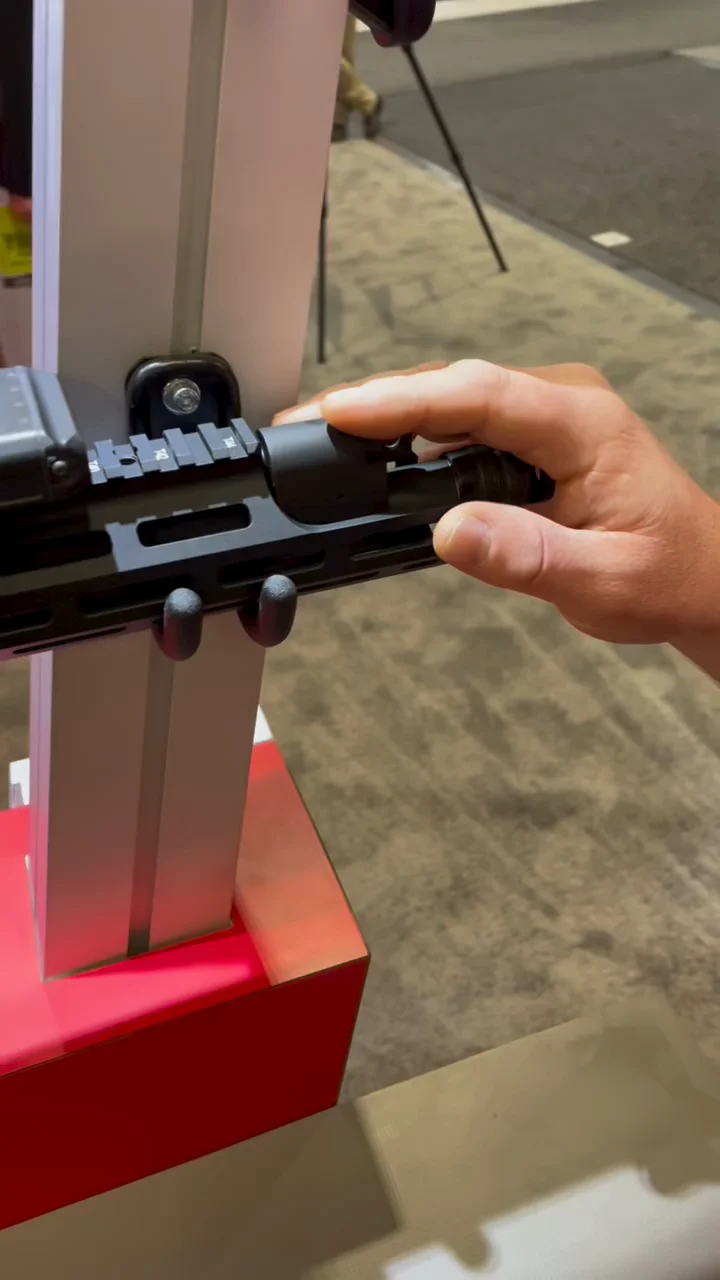 LMT Shovelnose .308 two-position gas plug detail