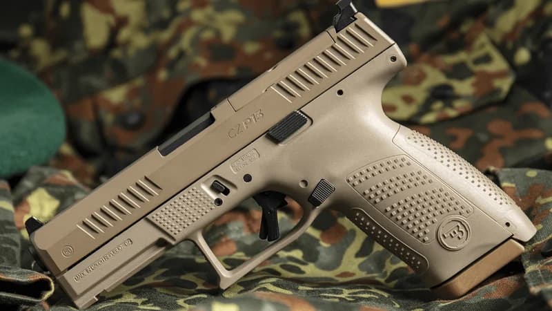 CZ P13: German Bundeswehr Selects the CZ P-10 C as Its New Service Pistol header image