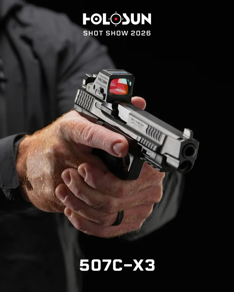 Holosun 507C-X3 mounted on S&W M&P showing enhanced glass and auto brightness