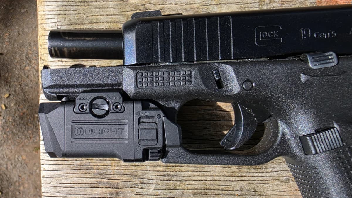Olight PL X GL Review: Green Laser Weapon Light Tested header image