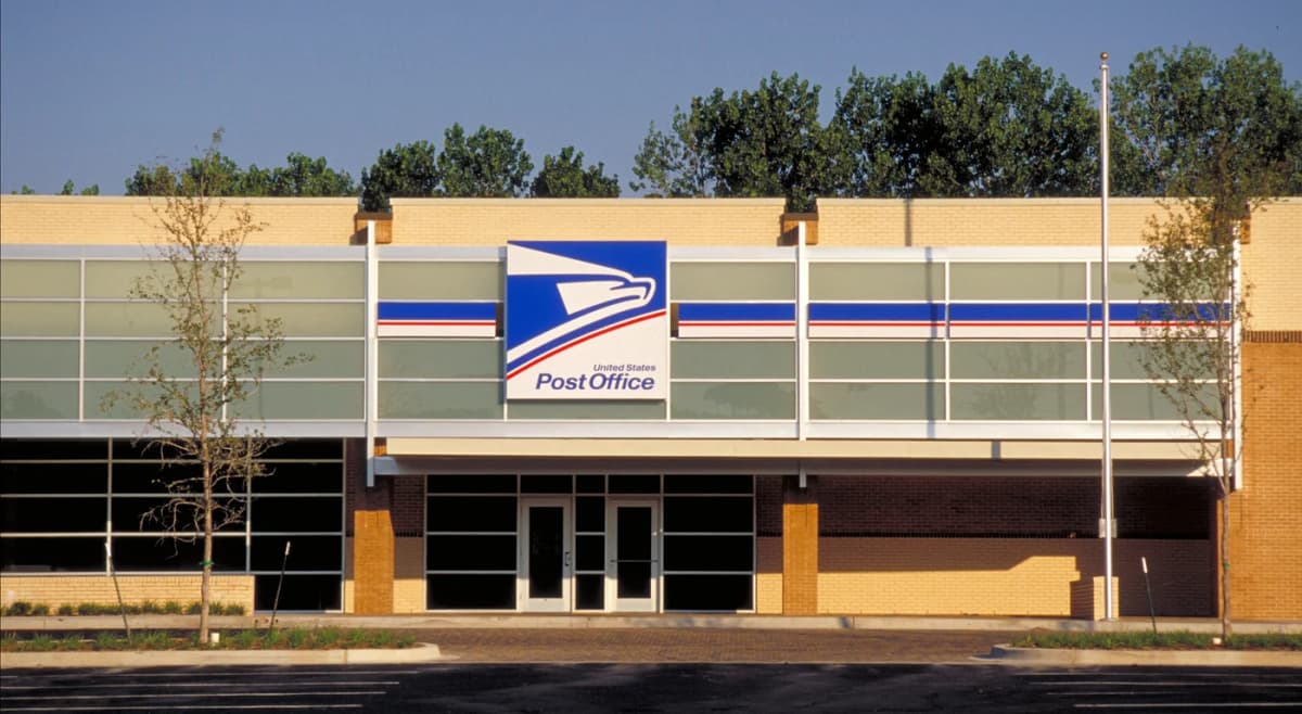 DOJ: Concealed Carry Legal in Post Offices Under 18 U.S.C. 930 header image