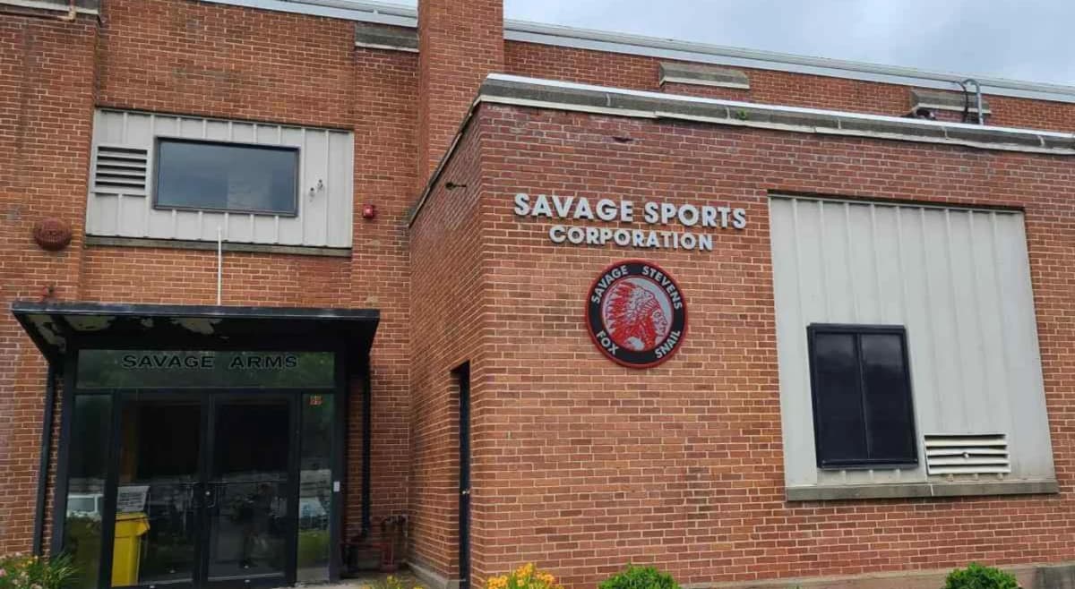 Smith & Wesson Buys Savage Arms in $160 Million Deal header image