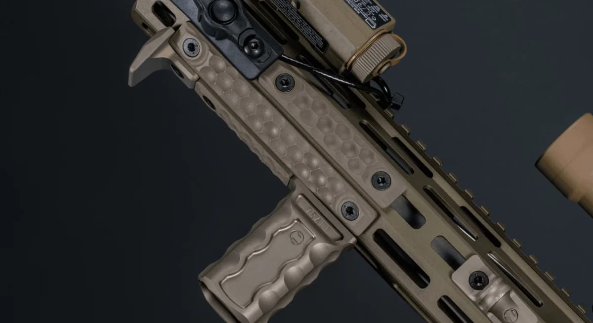 Best AR-15 Foregrips and Hand Stops 2026: BCM KAG, Magpul AFG, Arisaka, Emissary header image