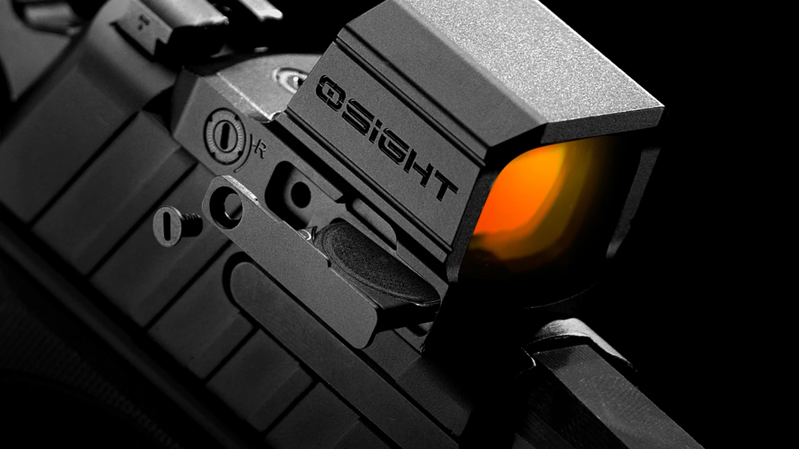 Close view of the Osight SE DPP side battery tray partially withdrawn from the housing while the optic remains mounted to the slide