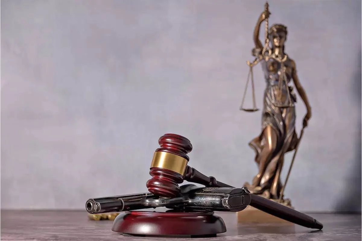 Federal courthouse gavel with Second Amendment litigation context