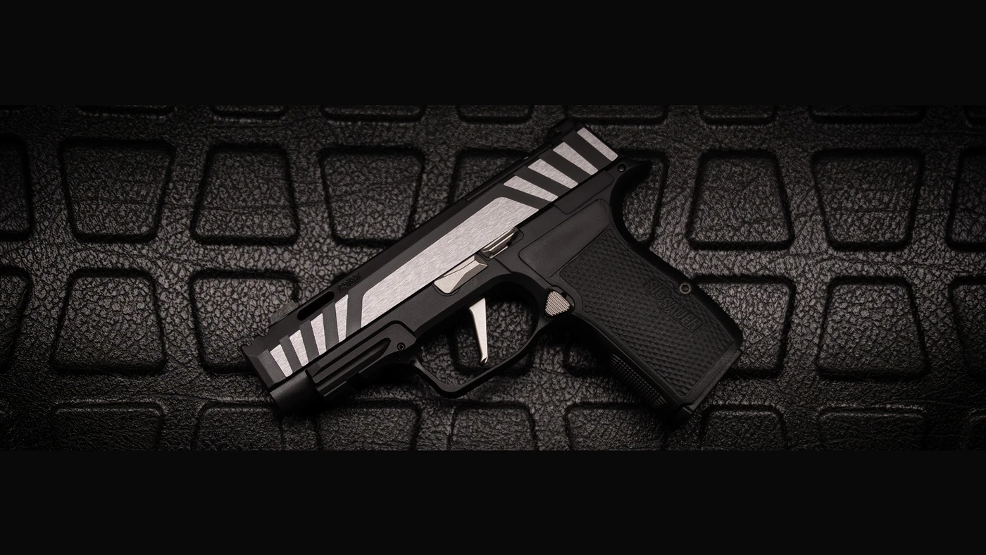 SIG P365-AXG Equinox: Custom Works Comp Carry Pistol