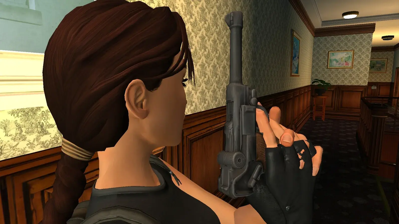 Lara Croft inspecting the Rigg 09 Luger-style pistol in The Angel of Darkness Remastered