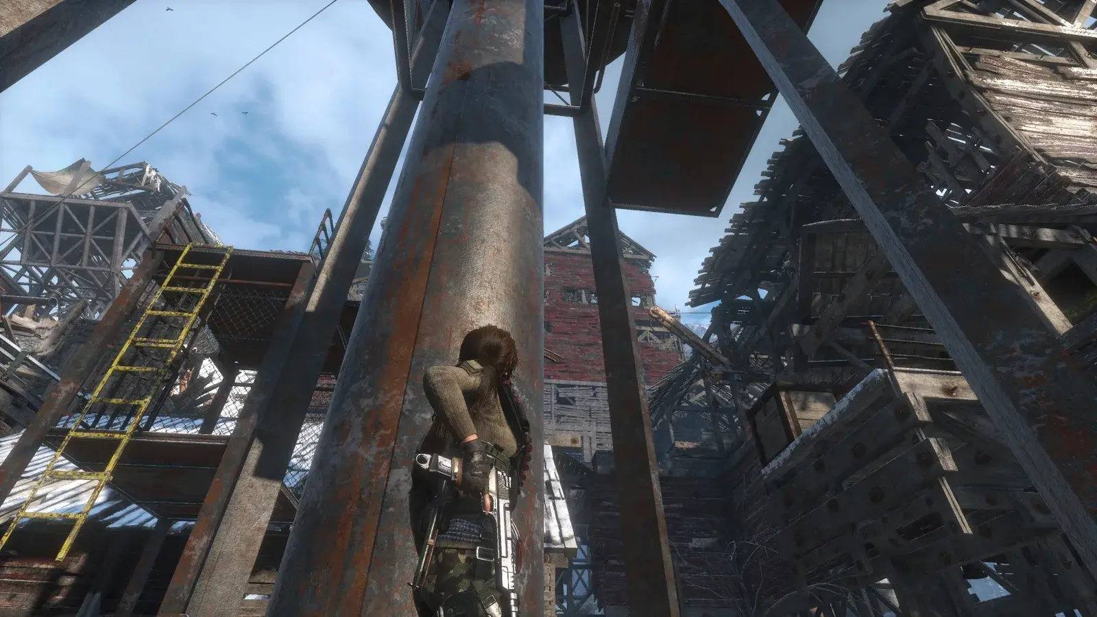 Lara holding the Moon Shadow pistol in Rise of the Tomb Raider