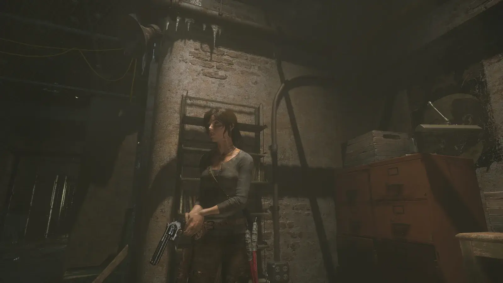 Lara holding the Python or Venom Hand Cannon in Rise of the Tomb Raider