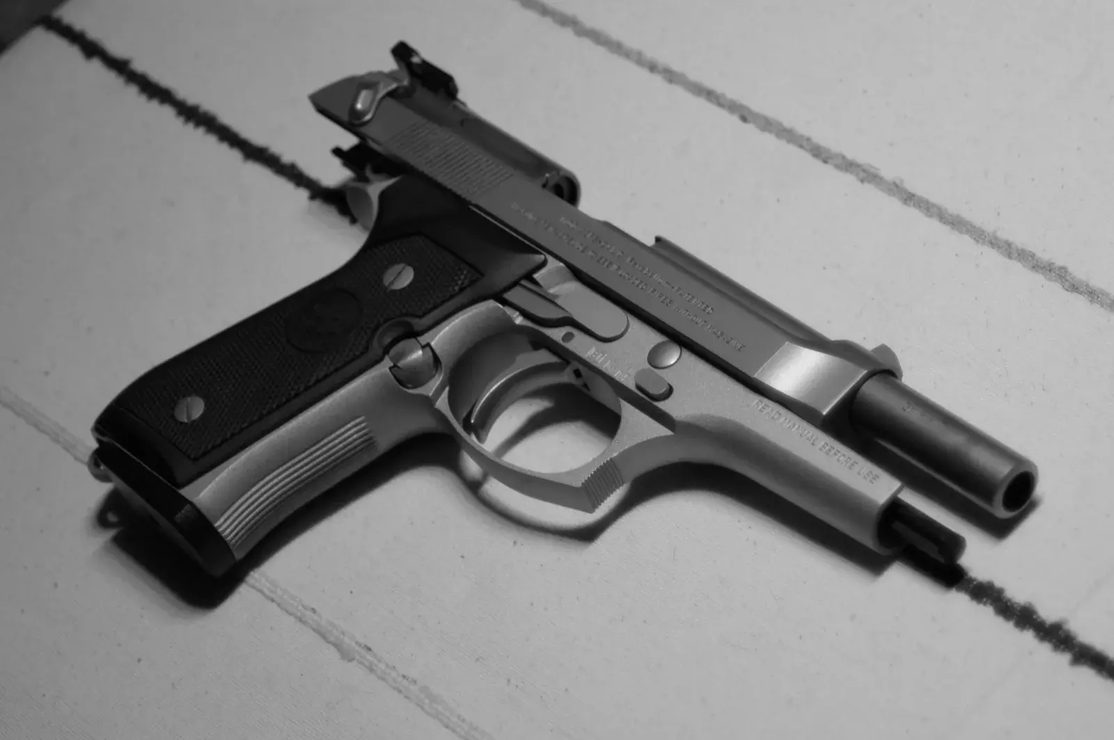 Real Beretta 92FS, representative of the game's Beretta 92SB