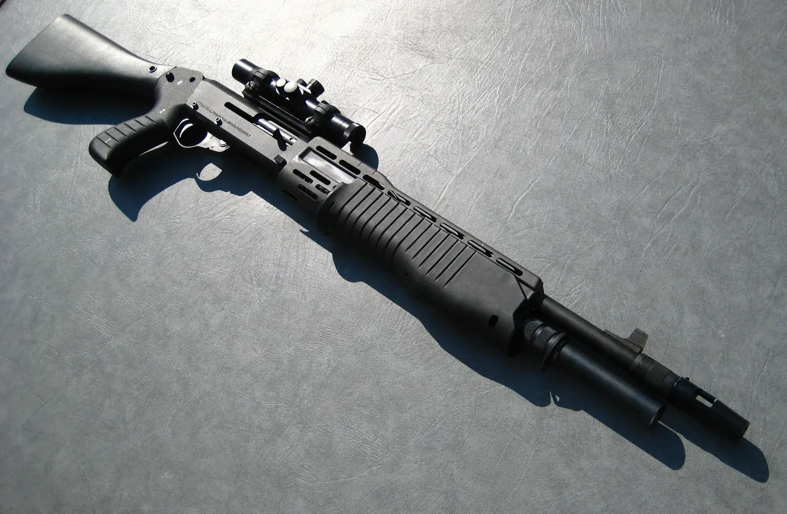 Real Franchi SPAS-12, shown for the game's hybrid shotgun furniture