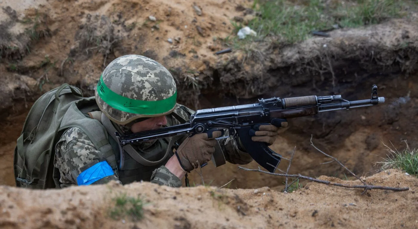 Small Arms of the Ukraine War: What Both Sides Carry