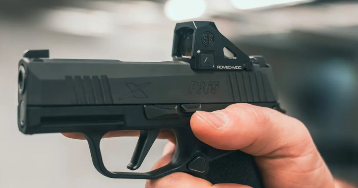 Retro Rifle Romeo SIG ROMEO-MDC and ROMEO8T-AMR Shroud: Two New Red Dots